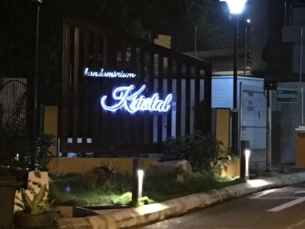 Sunset Seaview Vacation Condos @ Crystal Condo 코타키나발루 외부 사진