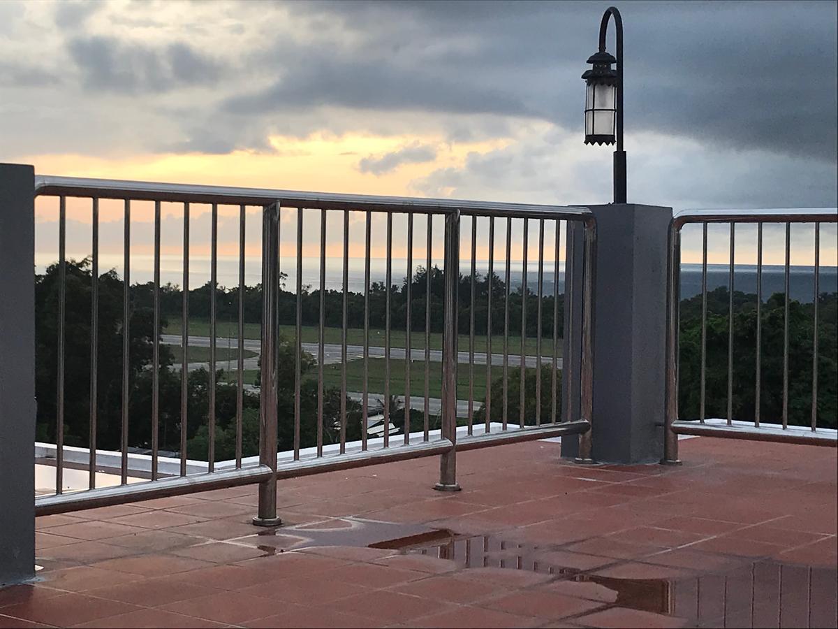 Sunset Seaview Vacation Condos @ Crystal Condo 코타키나발루 외부 사진